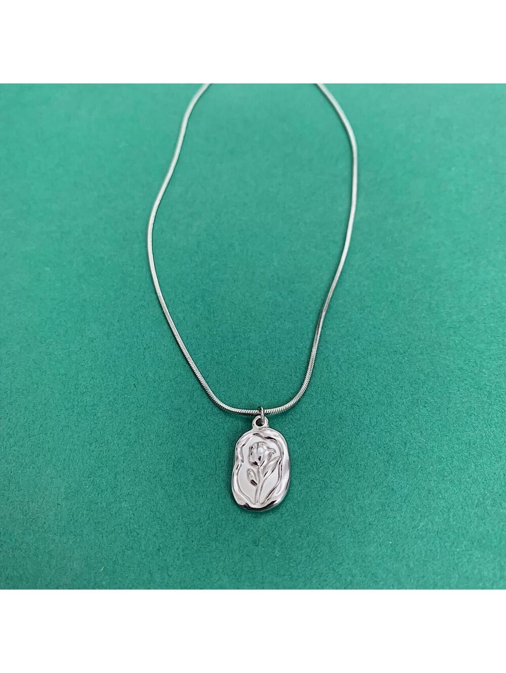 Rose Pendant Stainless steel Silver necklace. Rope chain. Unisex. Fits 16-18 - Picture 3 of 7